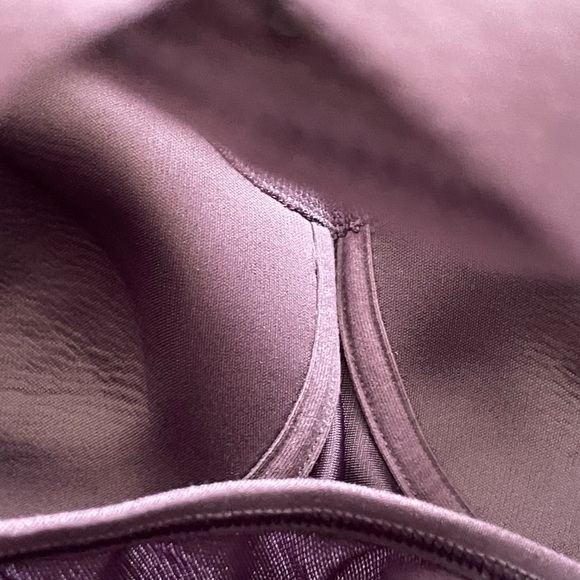 NIKE Dri-Fit Tank with built in sports bra size S - Picture 4 of 4